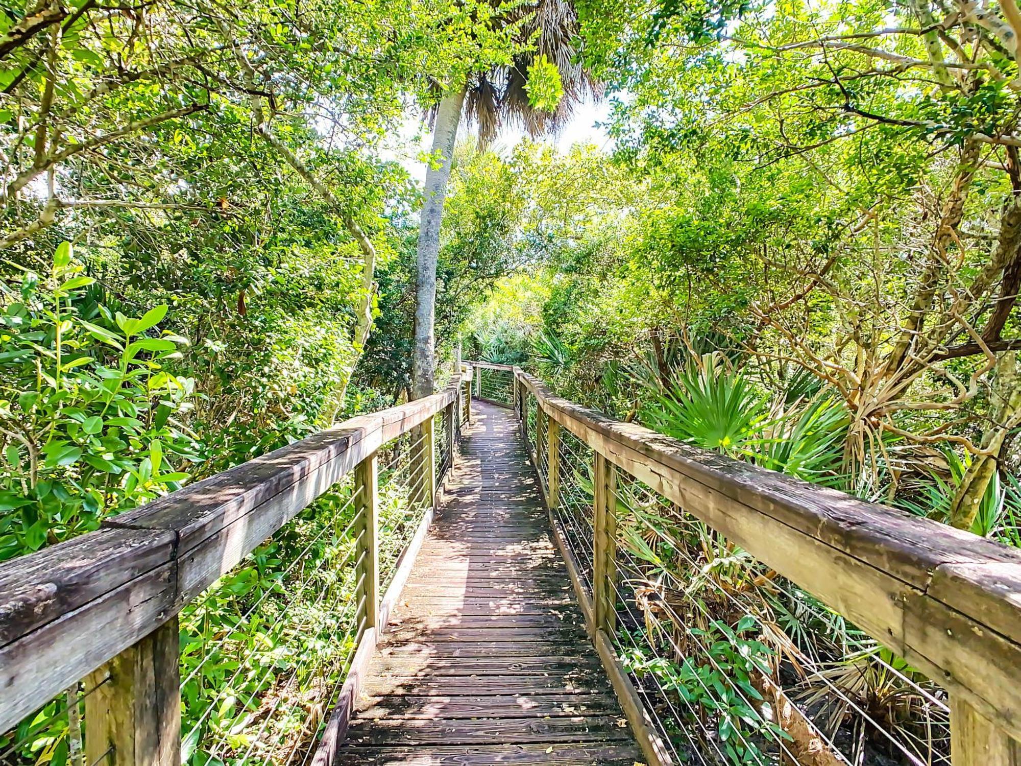 Come Drift Away In This Gorgeous Coastal Themed 2 Bed With Den And 2 Baths Condo. Ow20-303 New Smyrna Beach Buitenkant foto